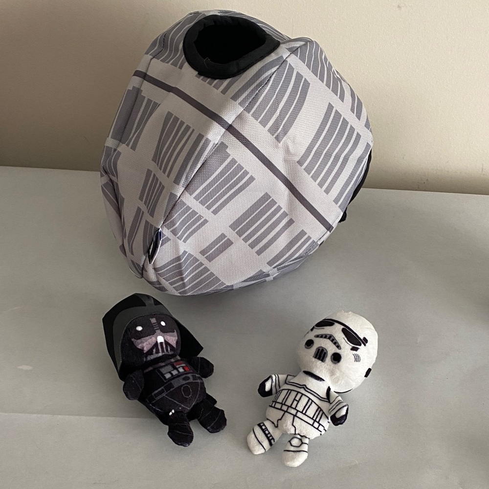 STAR WARS Dog Toys DEATH STAR Hide & Seek Puzzle Plush toy Squeaky Darth Vader